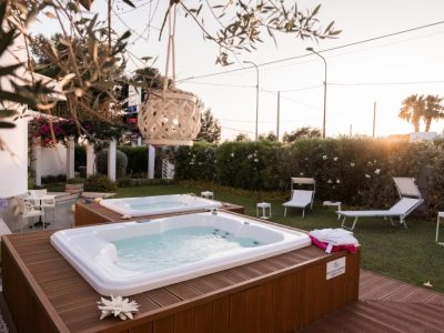 outdoor hot tub Apulia